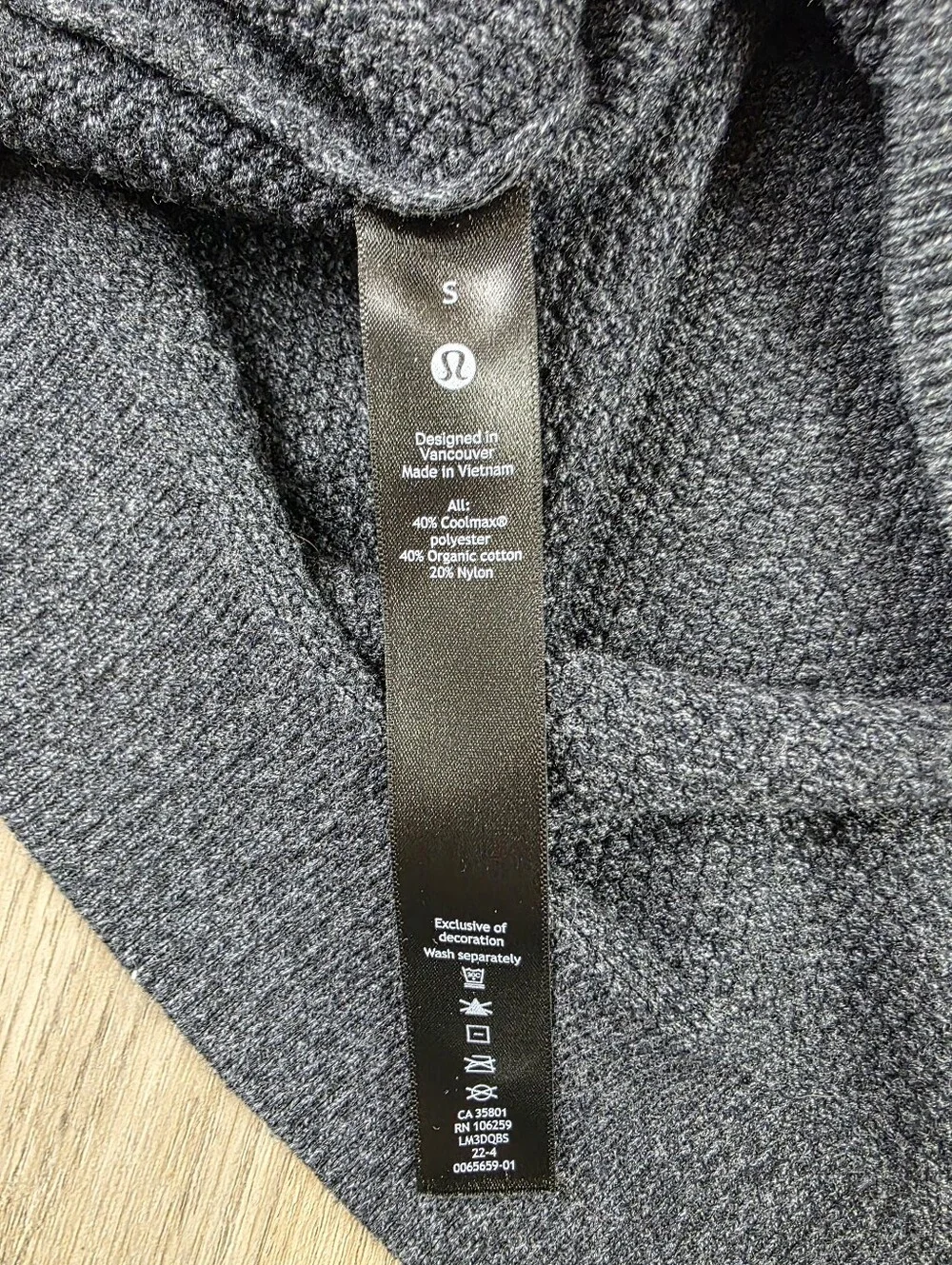 Lululemon Athletica Textured Knit Classic Fit Crewneck Sweater Size S